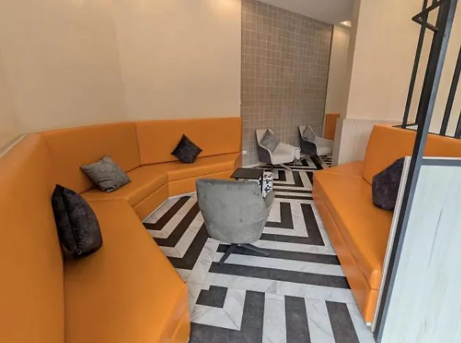 Amazing High Floor Luxury Apartment *